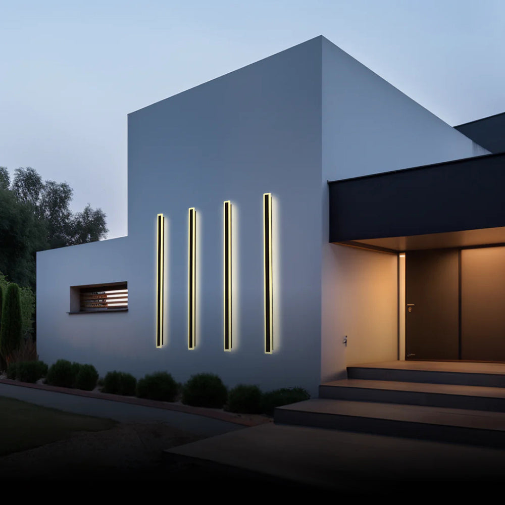 Quinlen Outdoor Wall Light