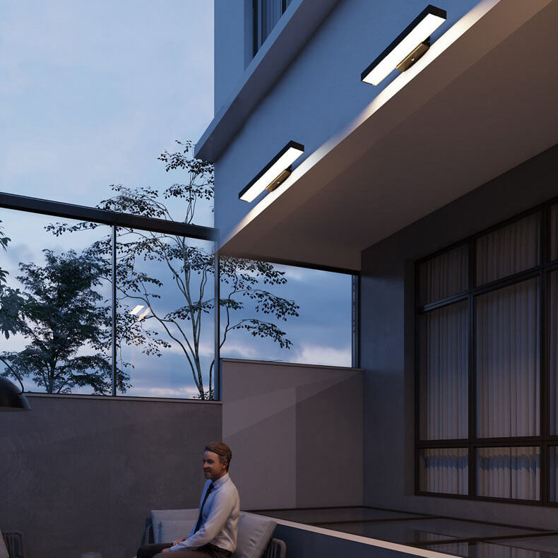 Jorinia Outdoor Wall Light