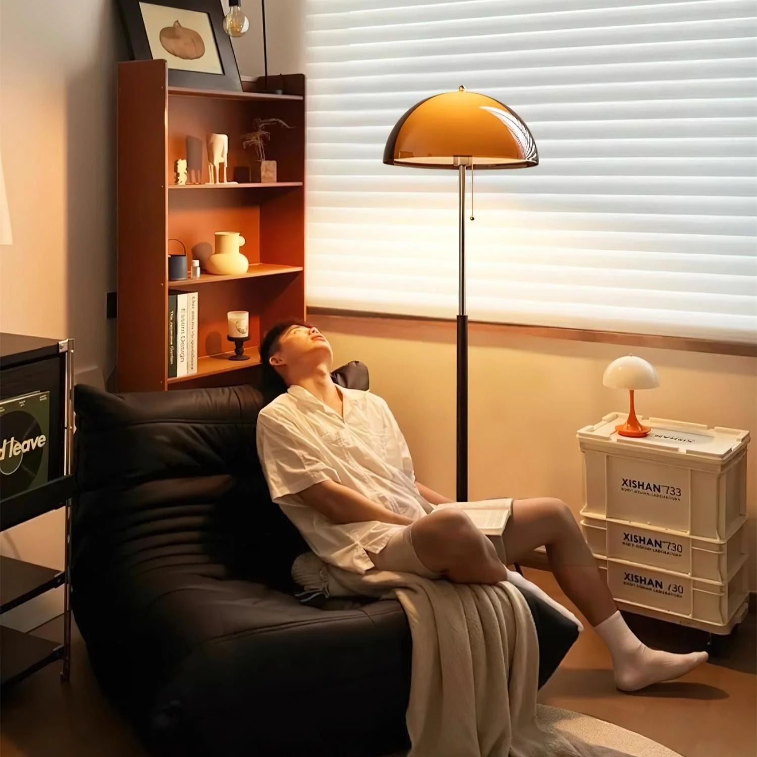Tevilso Floor Lamp