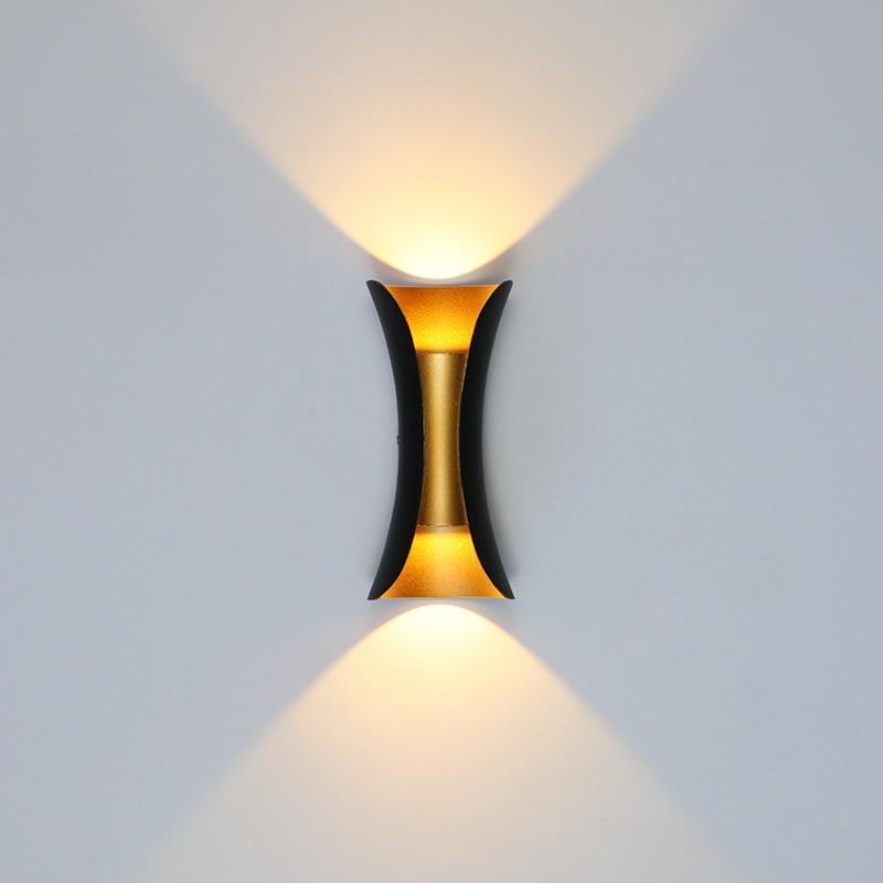Talivenro Outdoor Wall Light