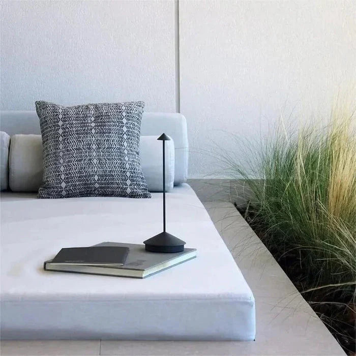 Noaerum Cone Table Lamp