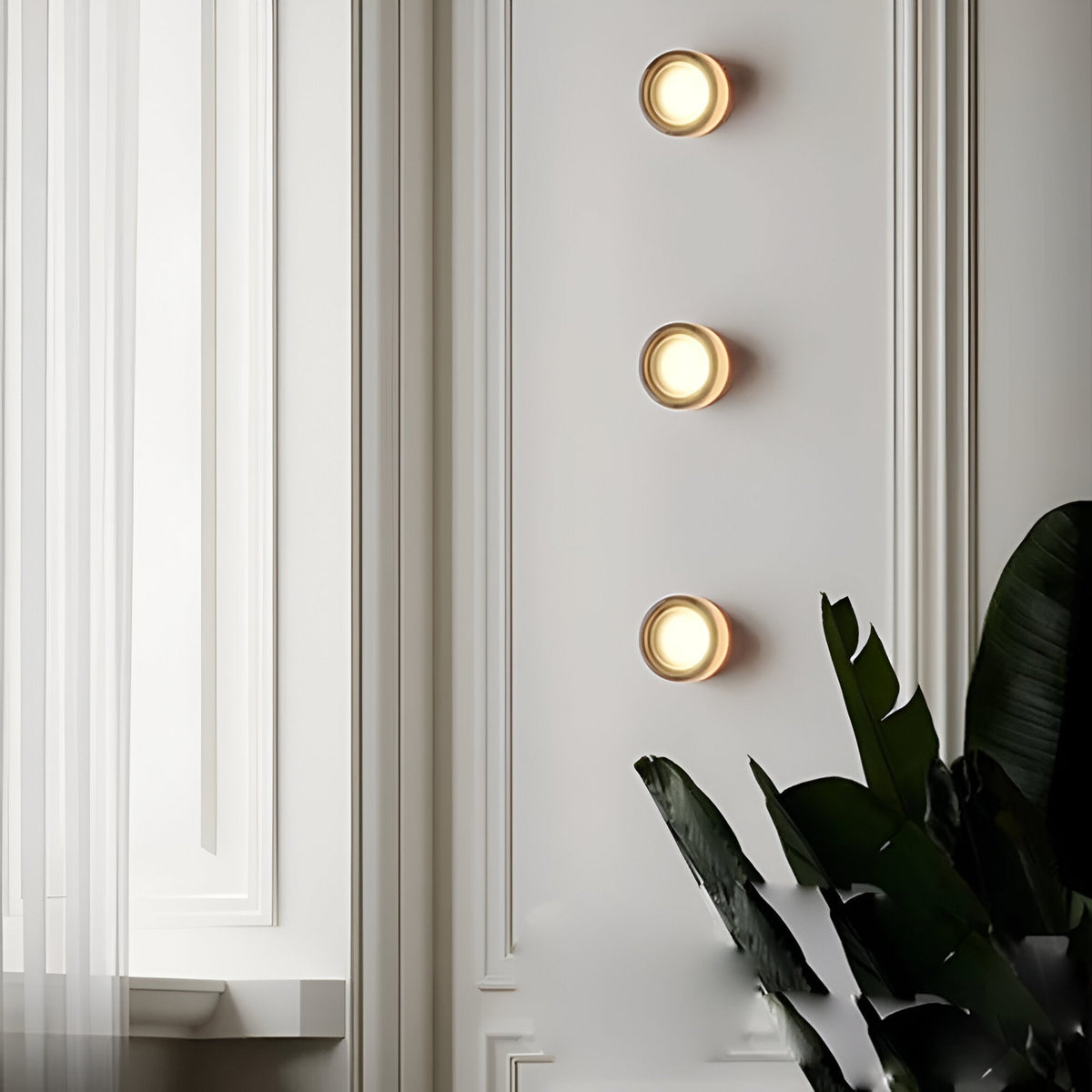 Quinmar Textured Wall Light
