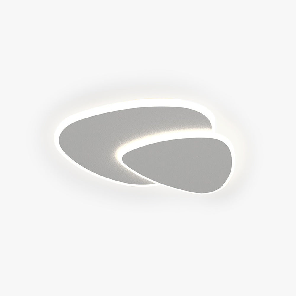 Kelas Triangle Ceiling Light