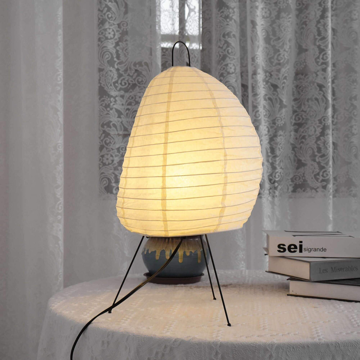 Rovevi Table Lamp