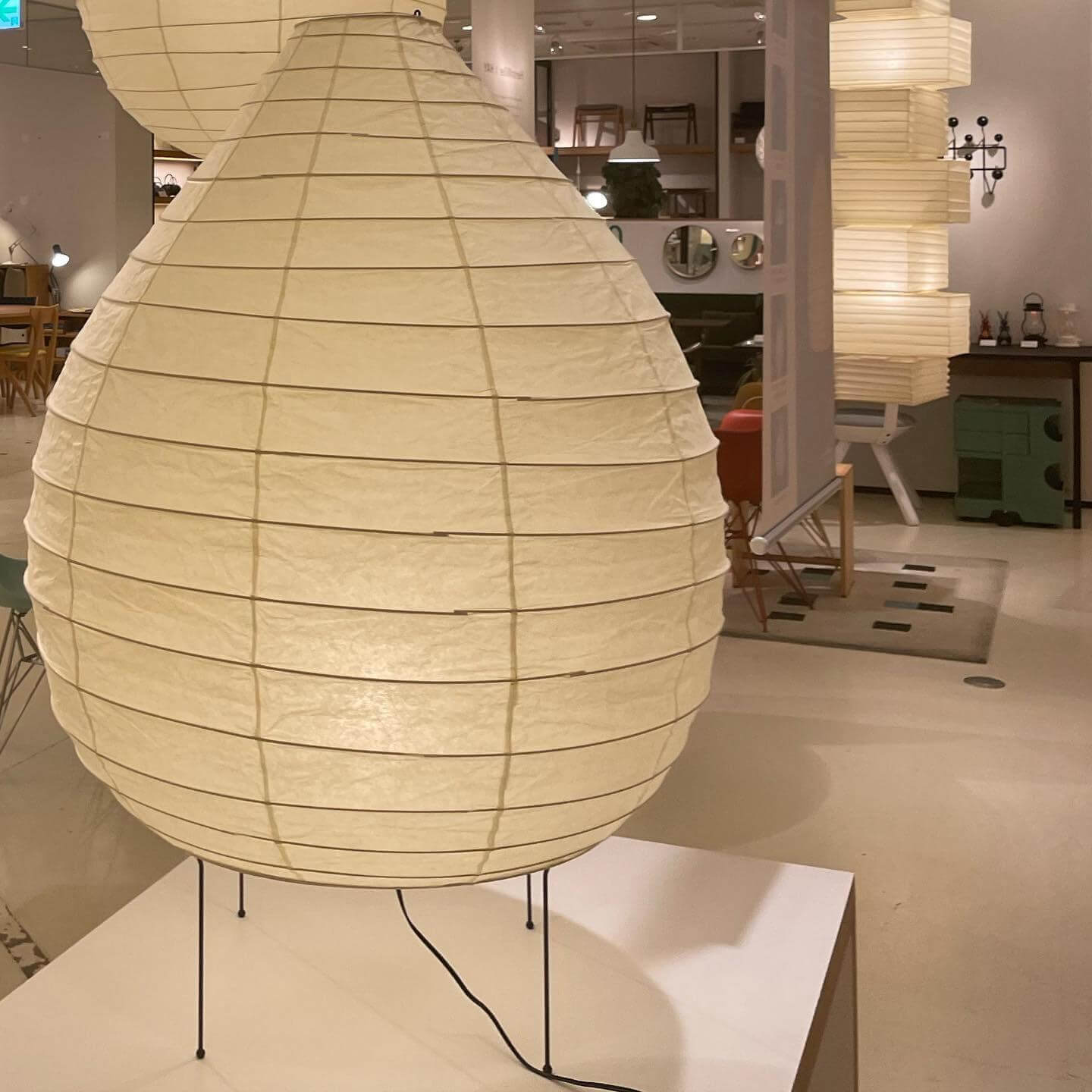Evere Table Lamp