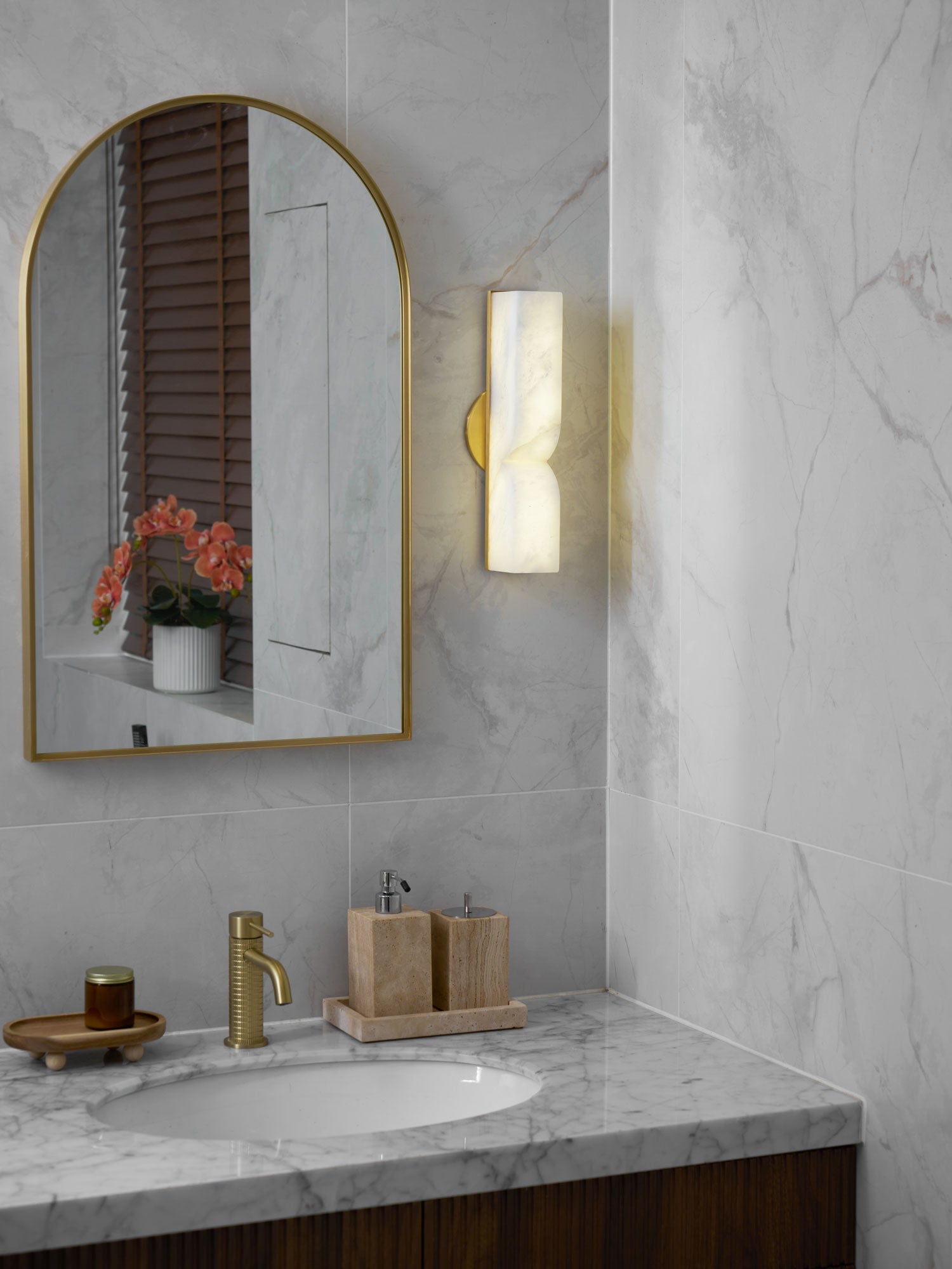 Solenal Sculptural Wall Light
