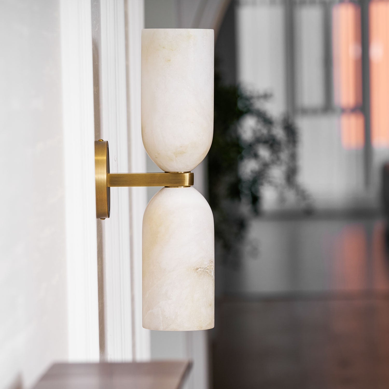 Liova Alabaster Wall Light