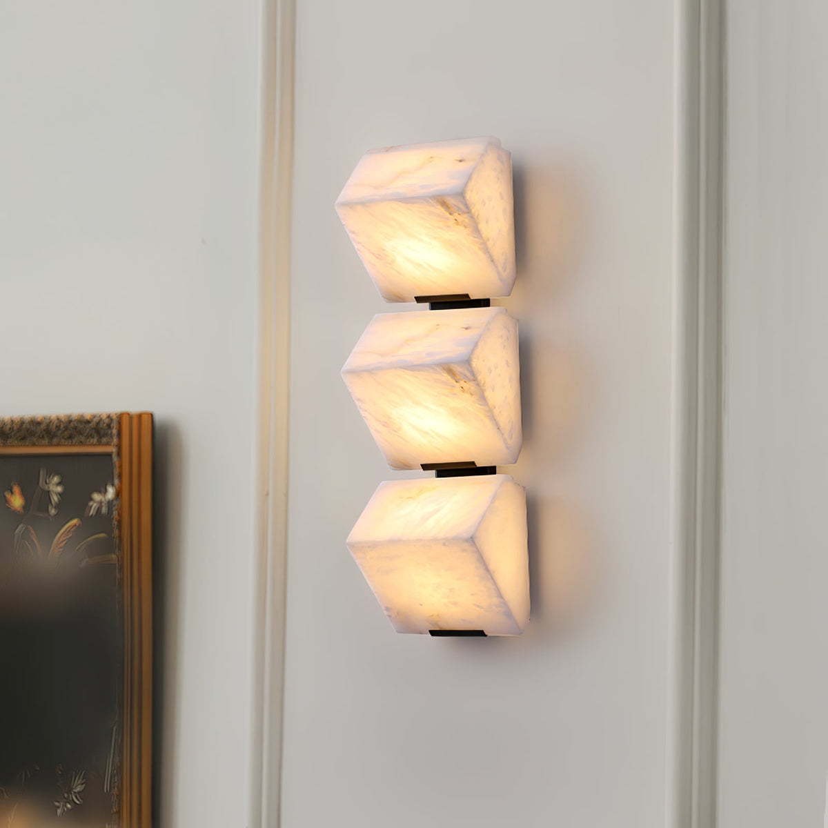 Alabaster Staircase Wall Lamp – detail 2