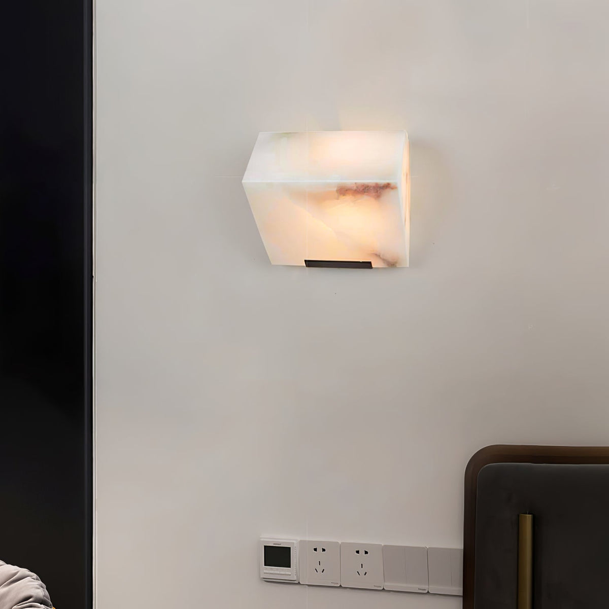 Alabaster Staircase Wall Lamp – detail 5