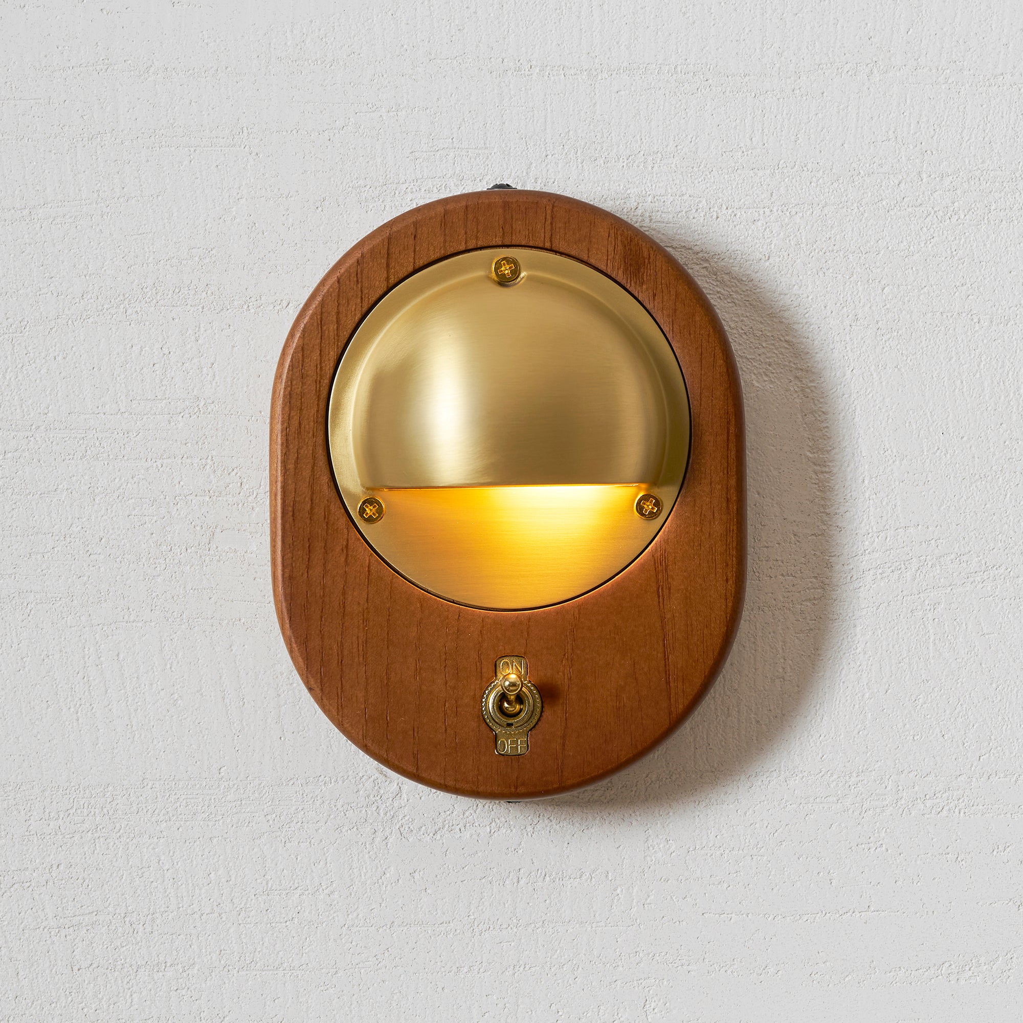 Mirawell Wall Light