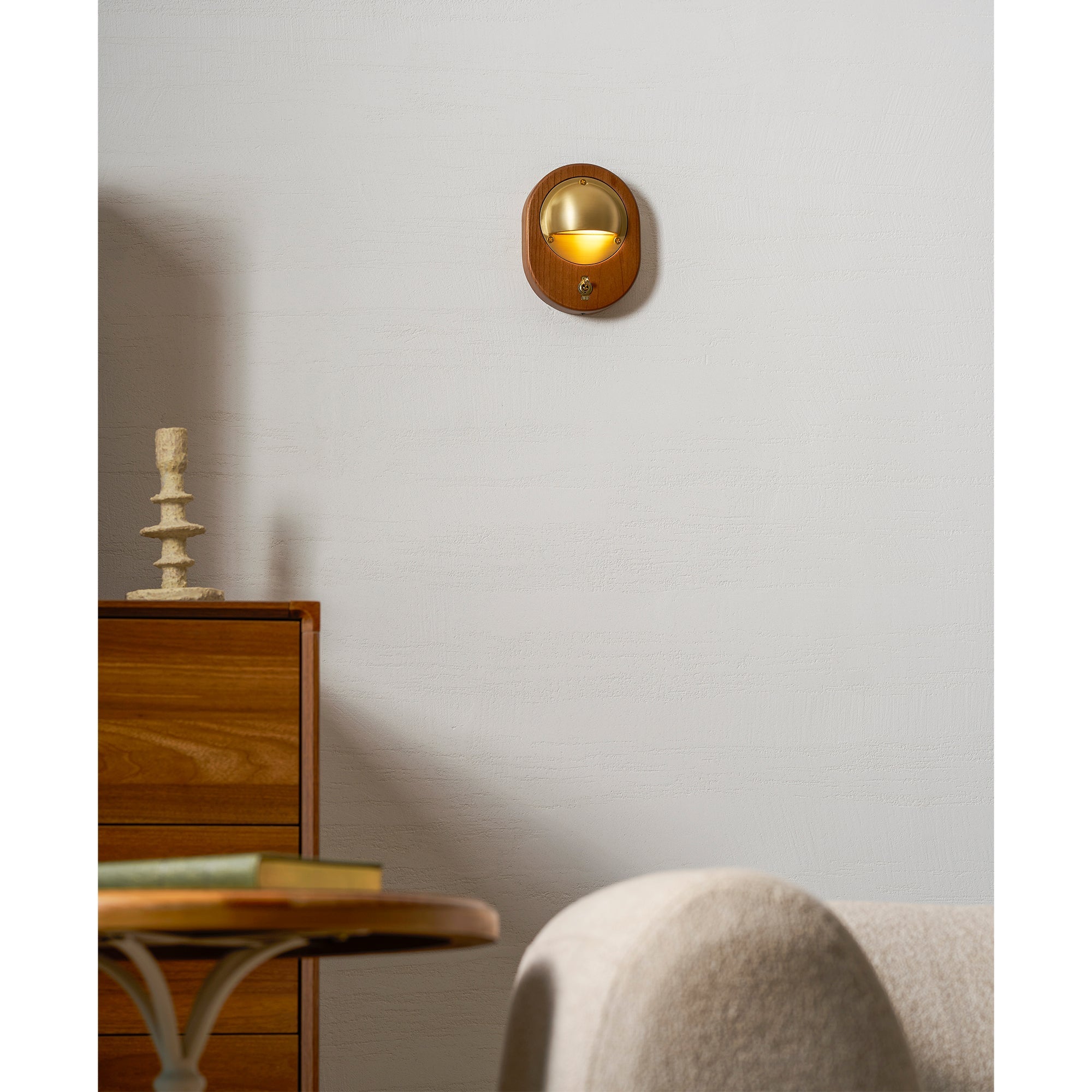 Mirawell Wall Light