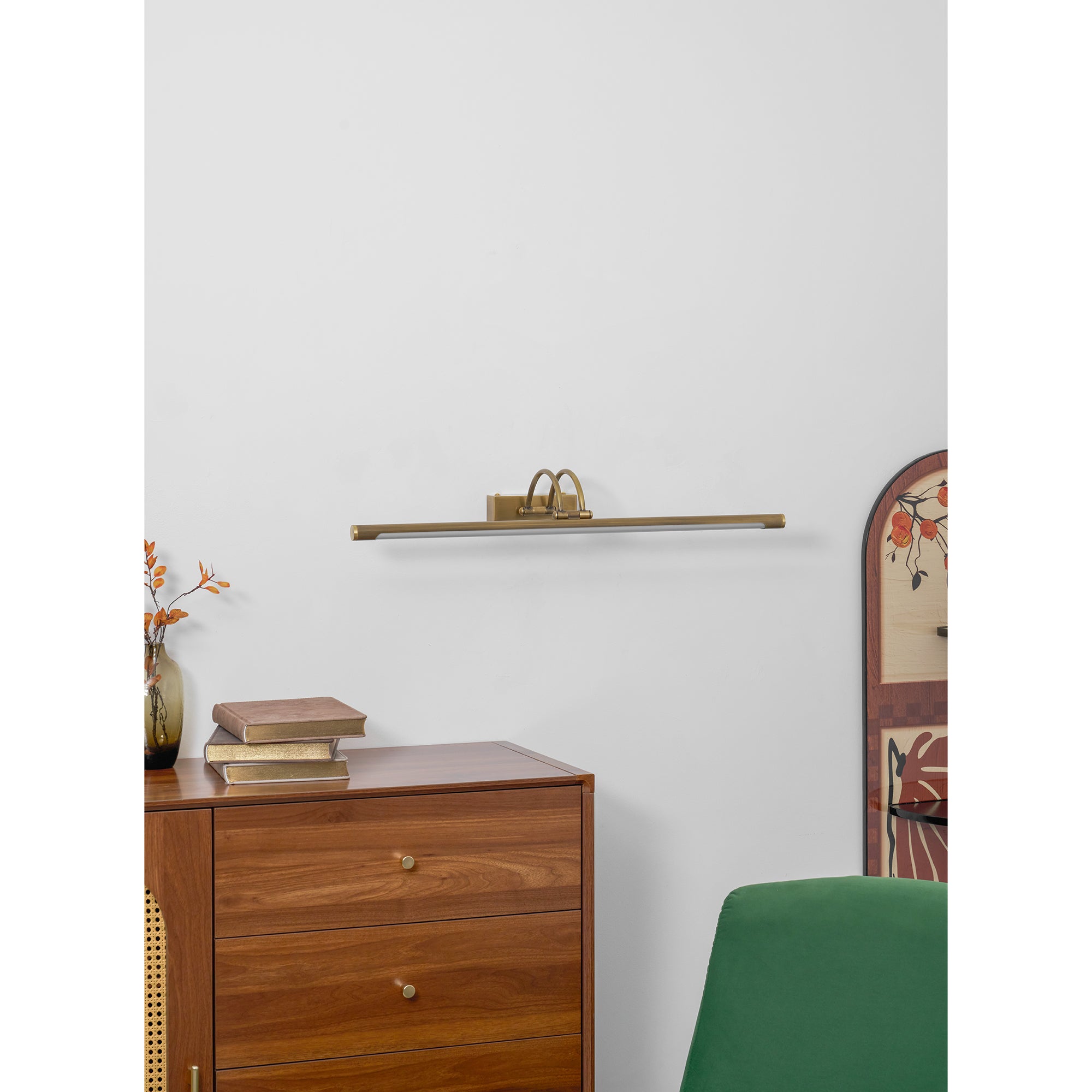 Lexanus Linear Wall Light