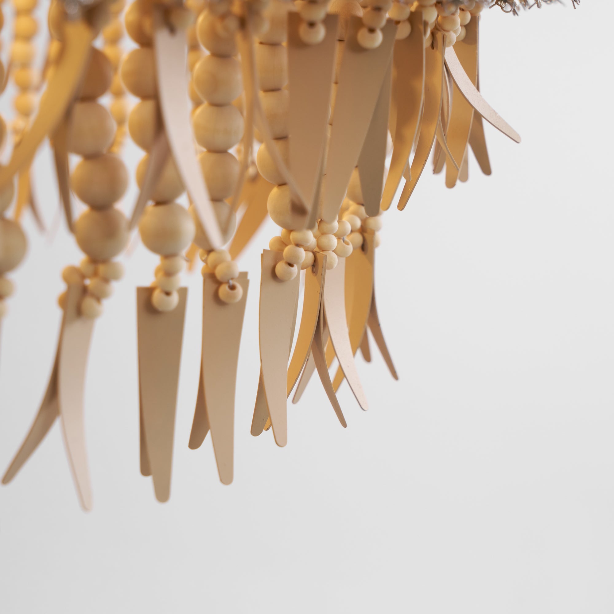 Delar Chandelier