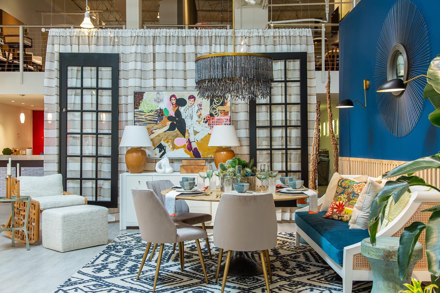 Delar Chandelier