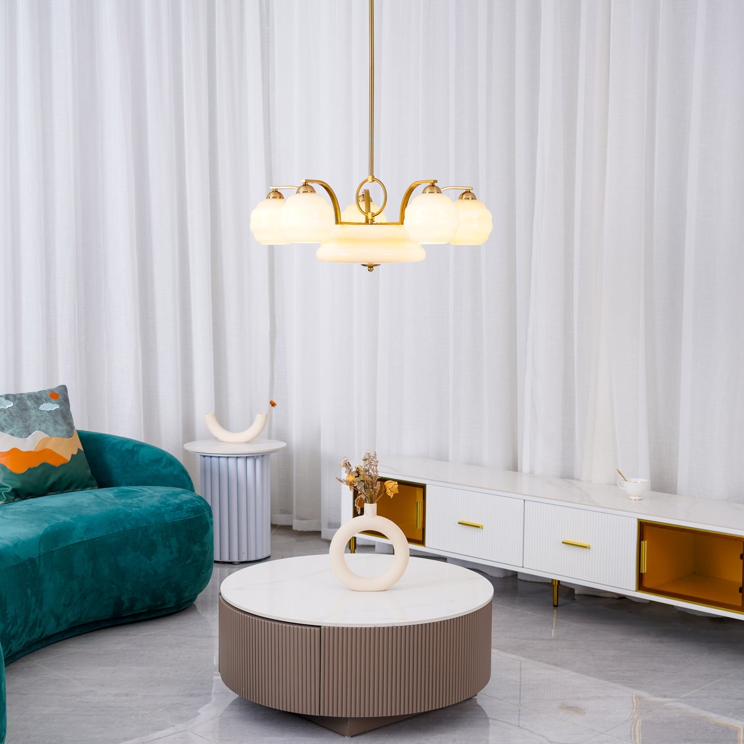 Virolania Vintage Chandelier