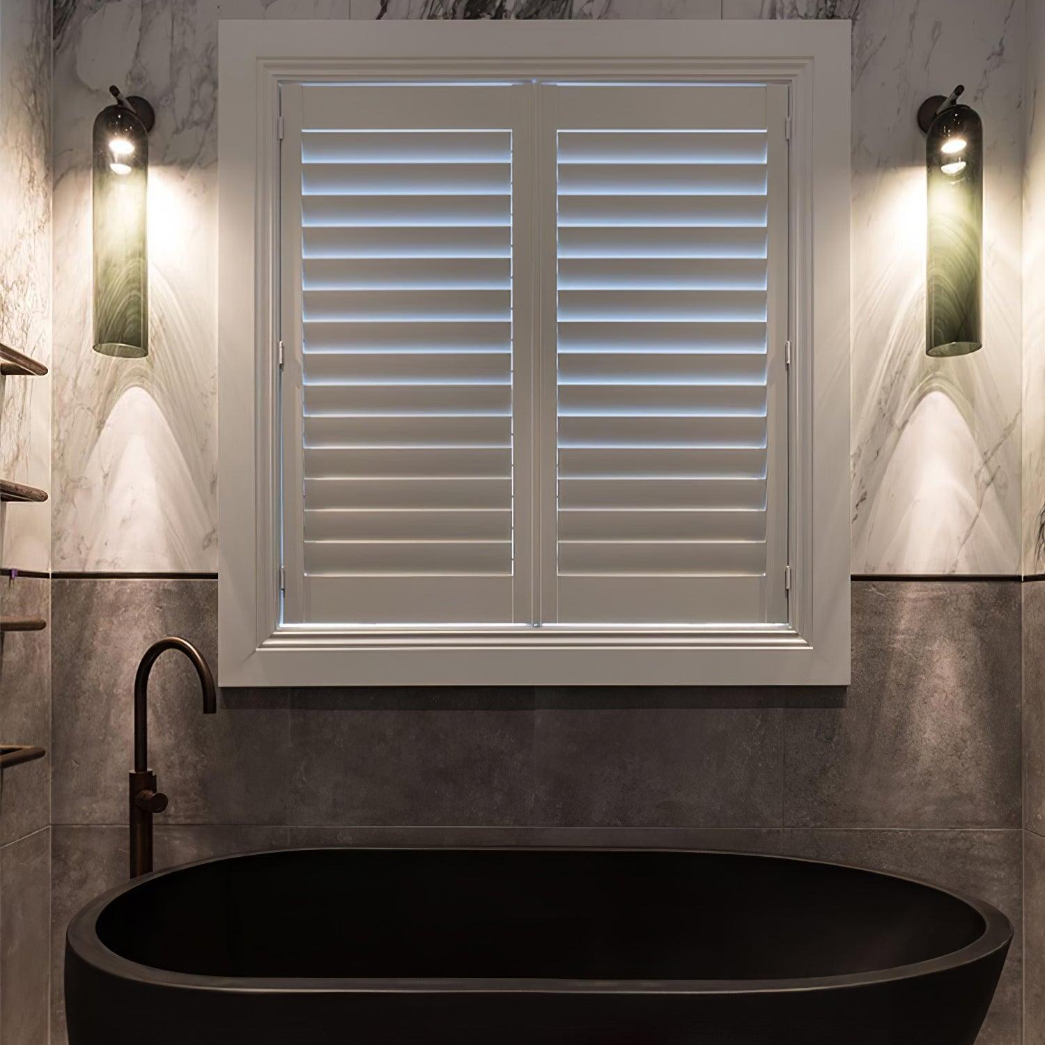Larkar Tube Wall Light