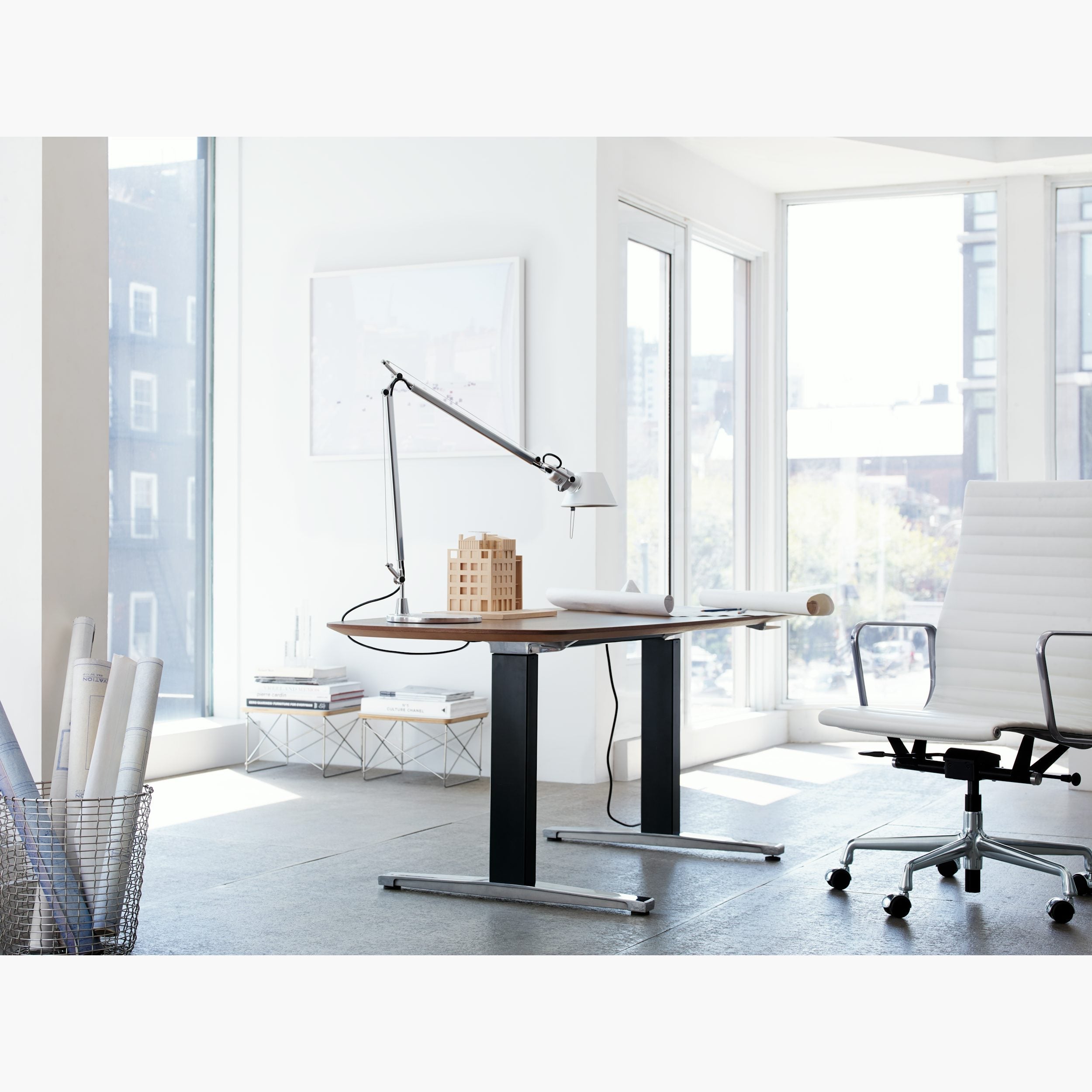 Alson Articulated Table Lamp