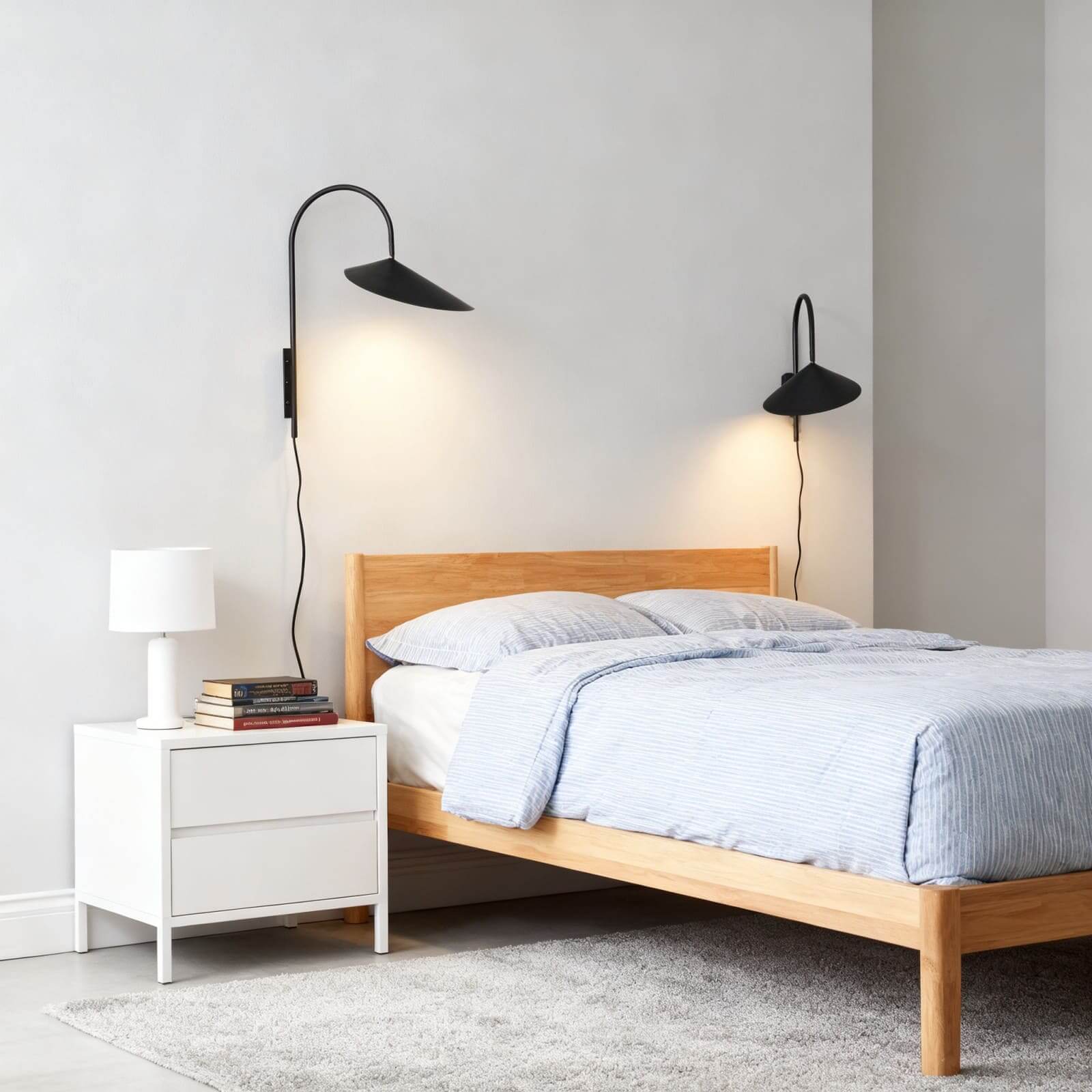 Solsoner Wall Light