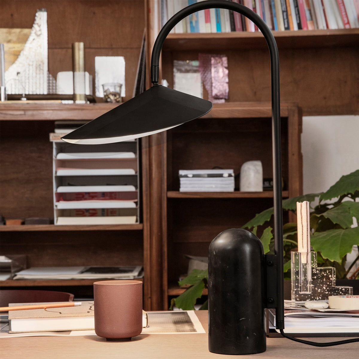Axivale Minimalist Table Lamp