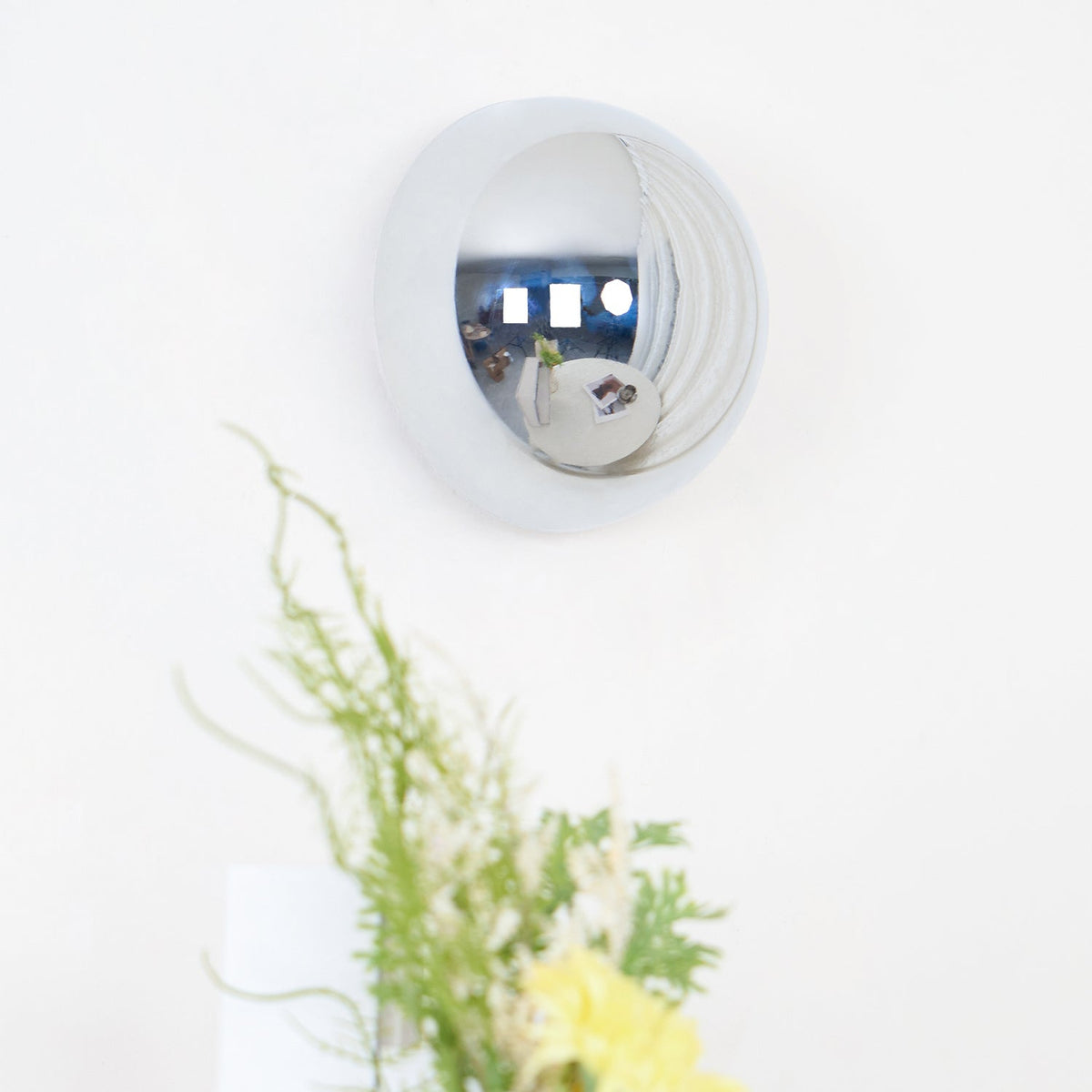 Avlen Globe Wall Light