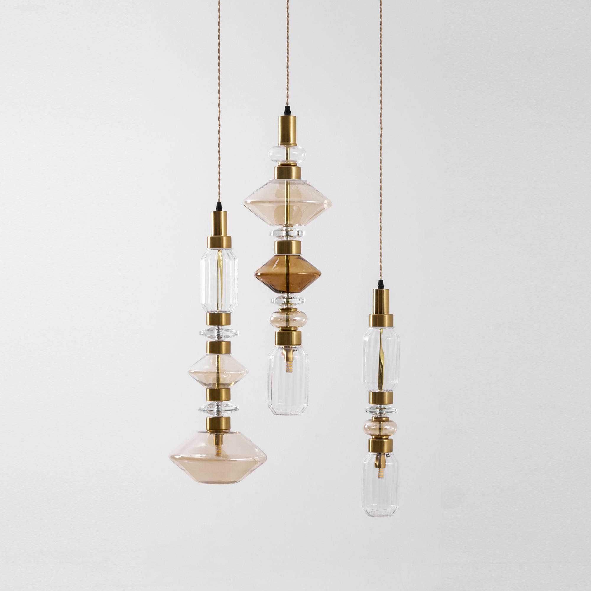 Liomium Pendant Light