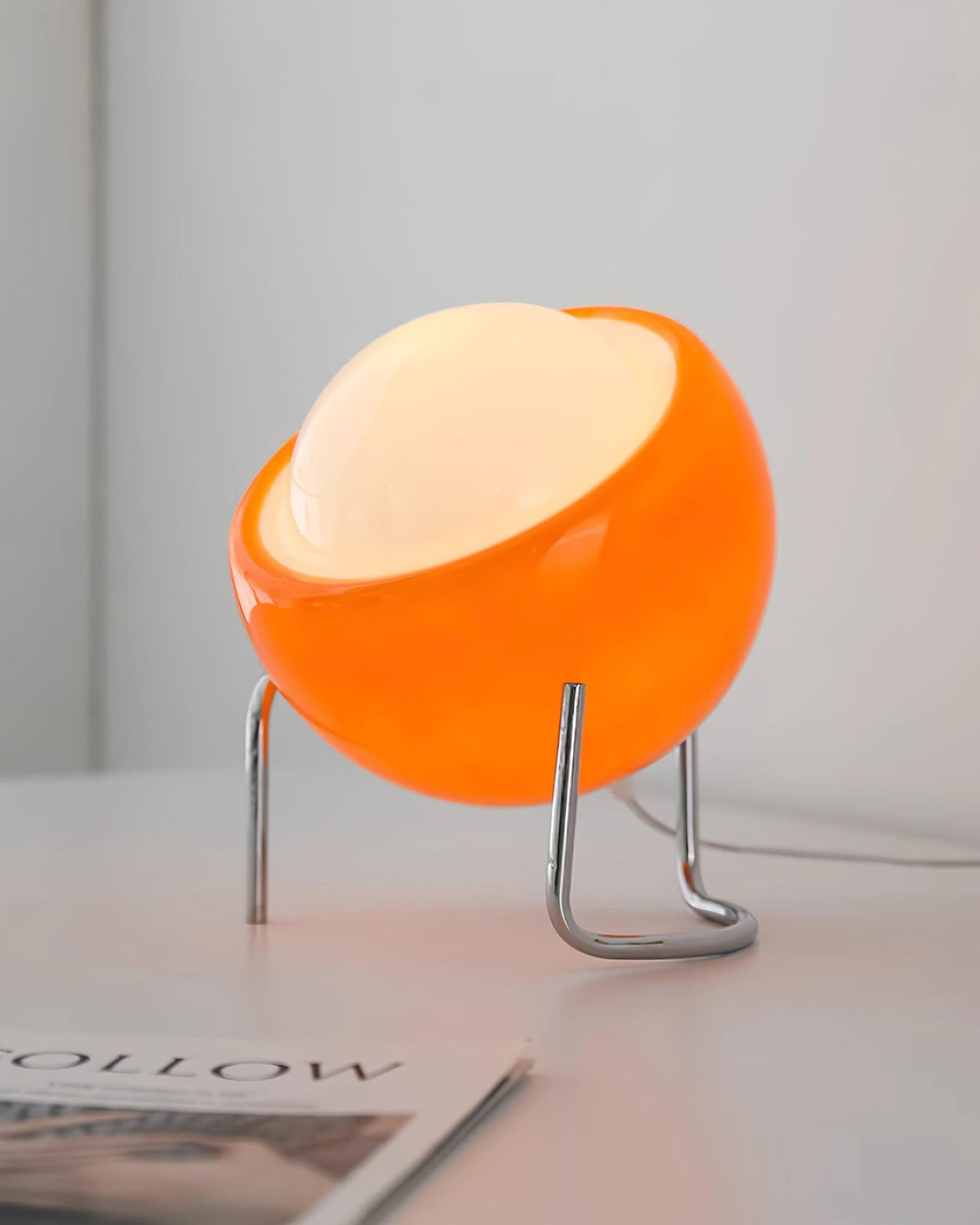 Soleyum Table Lamp