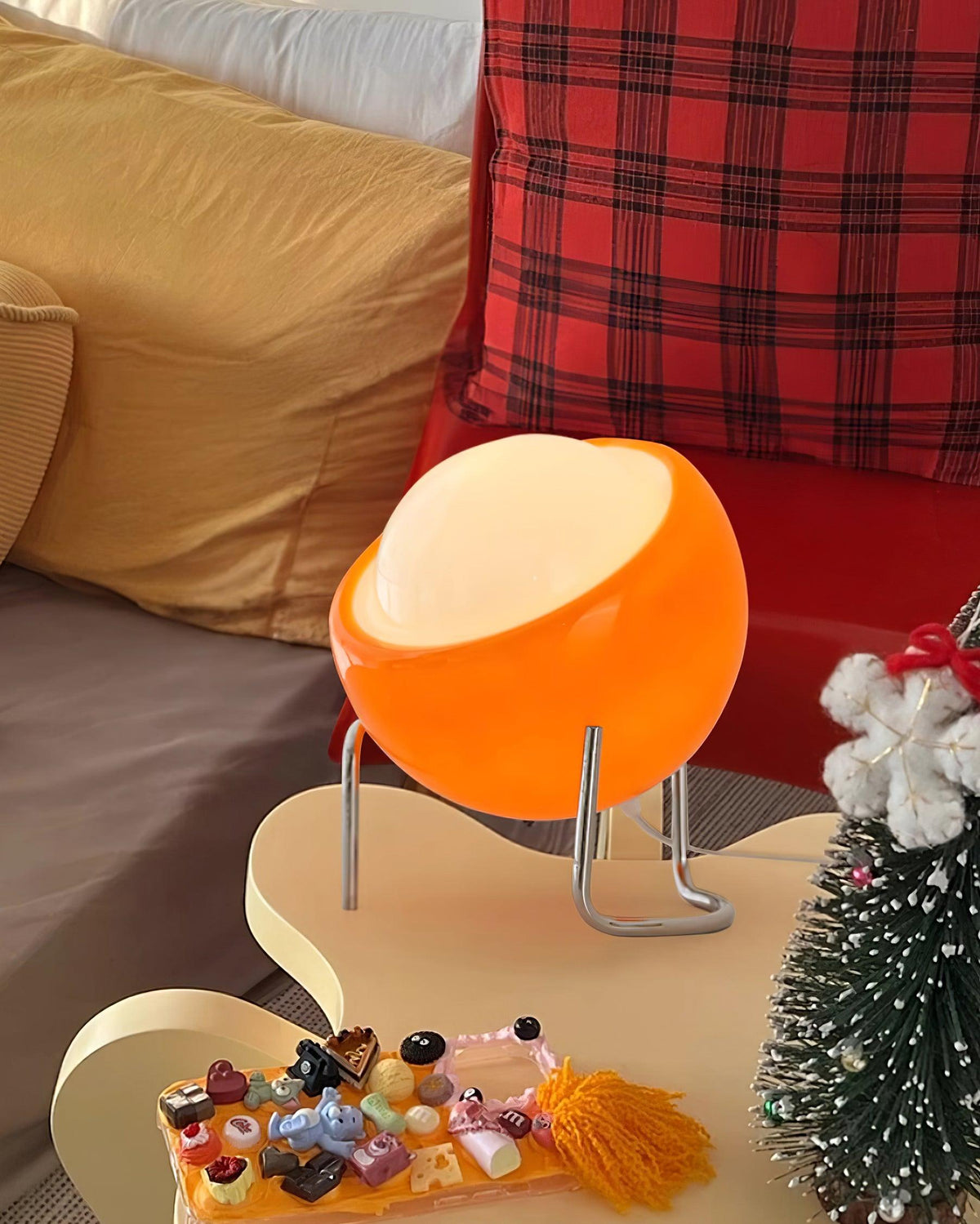 Soleyum Table Lamp