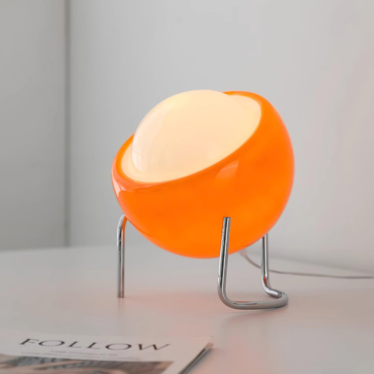Soleyum Table Lamp