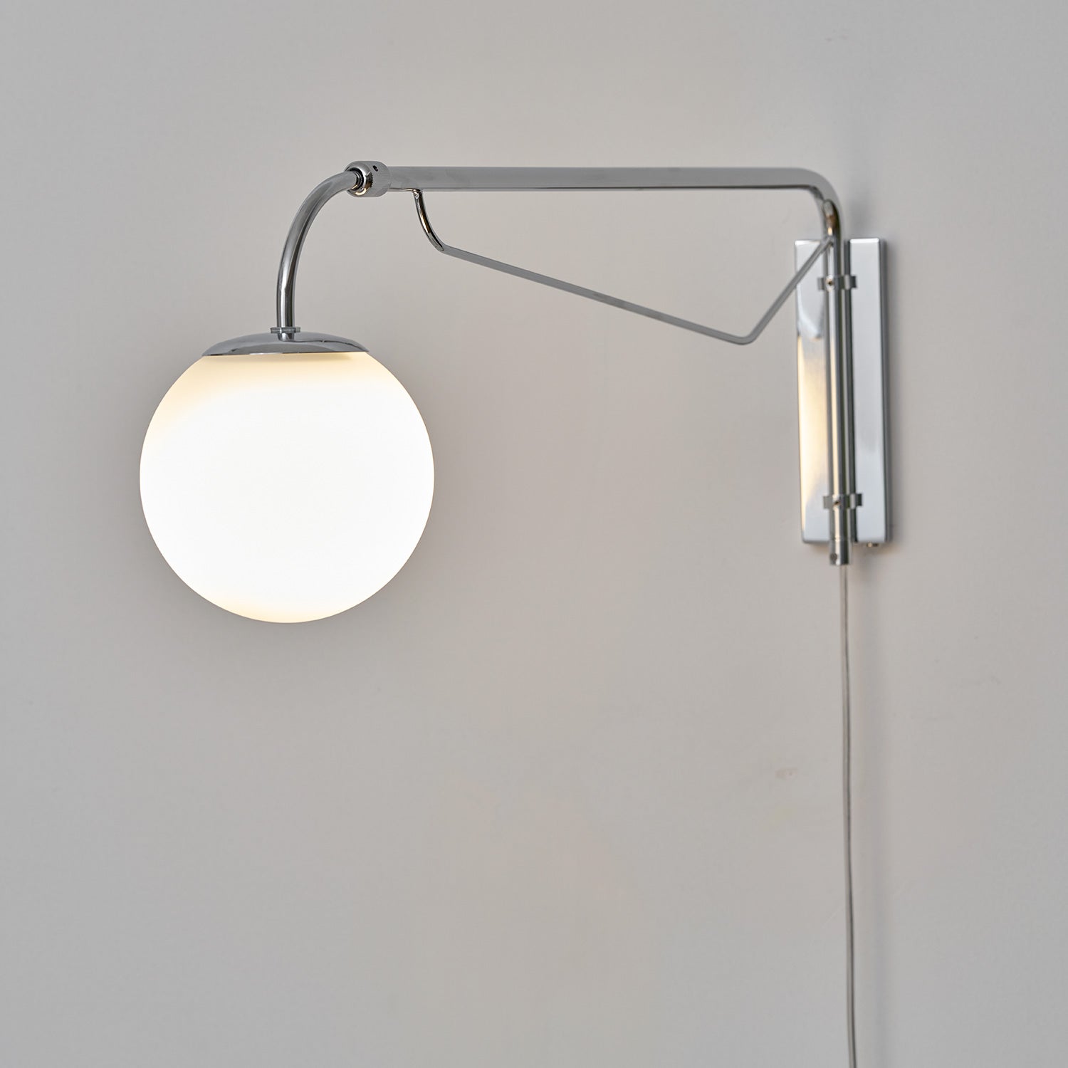 Coveli Adjustable Wall Light