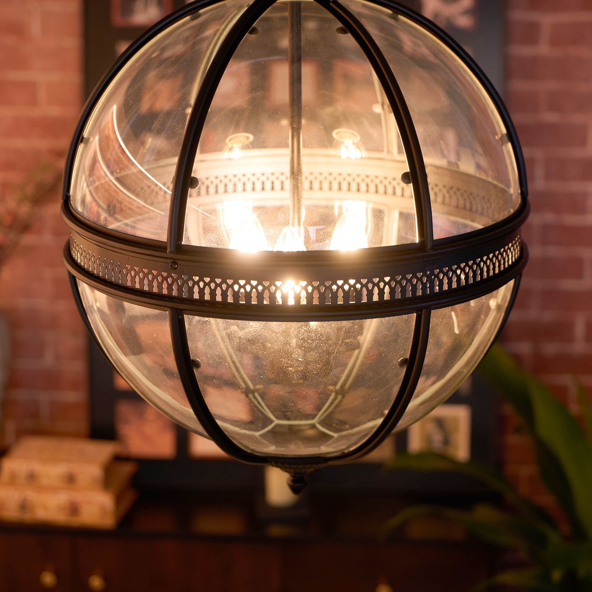 Lumonyn Pendant Light
