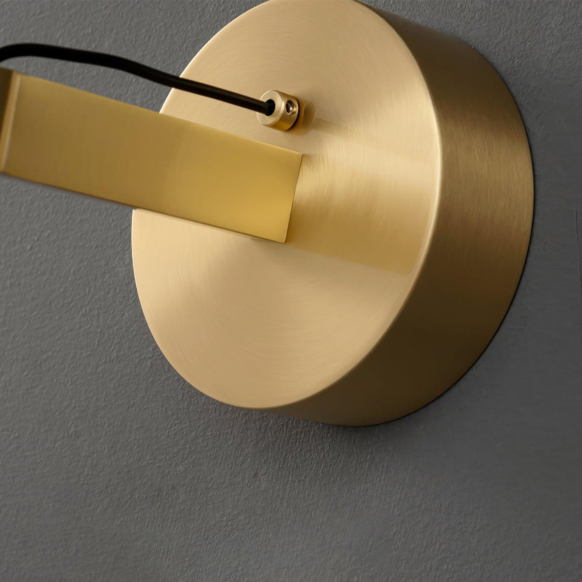 Brass Line Wall Light – detail 29