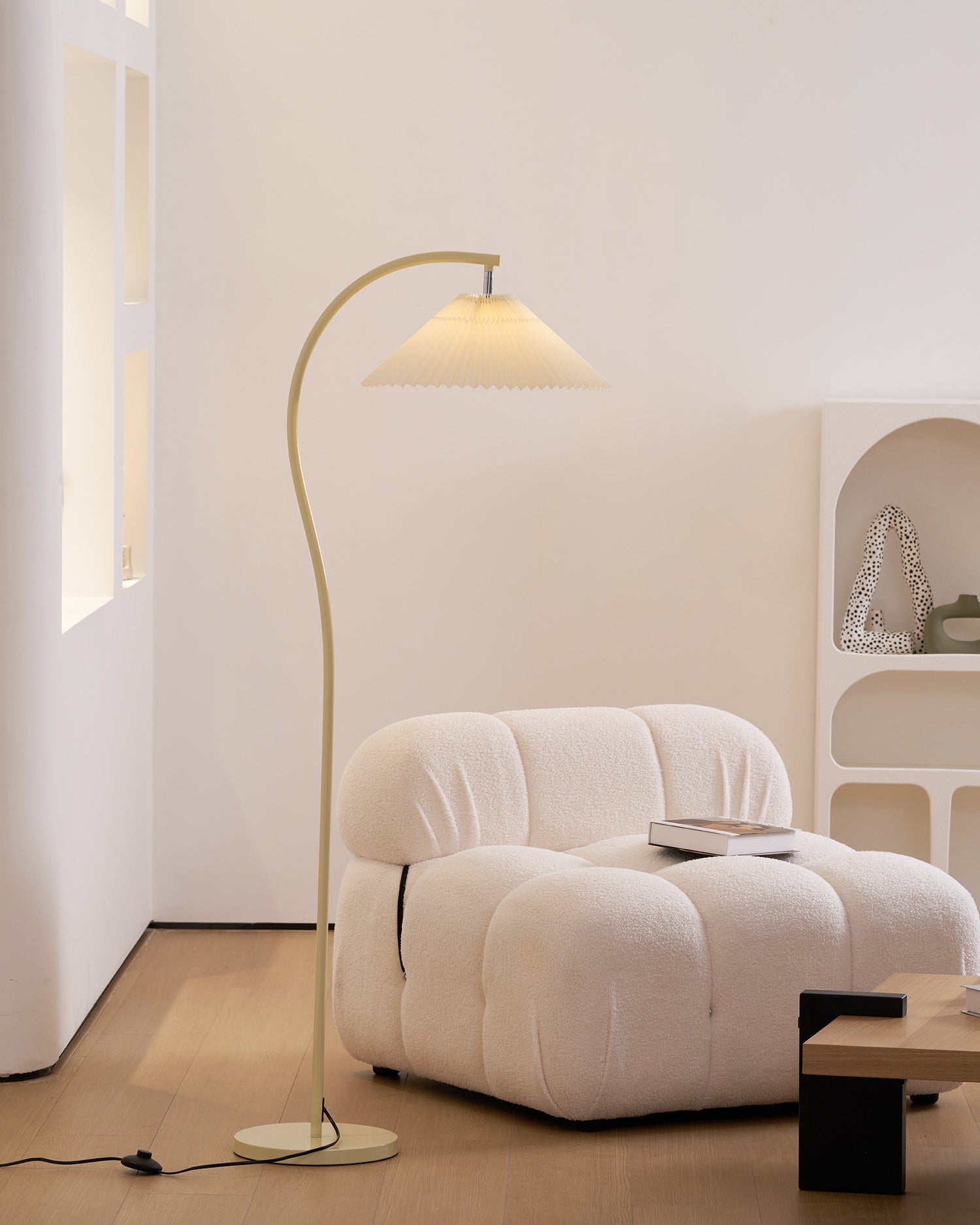Arelino Floor Lamp