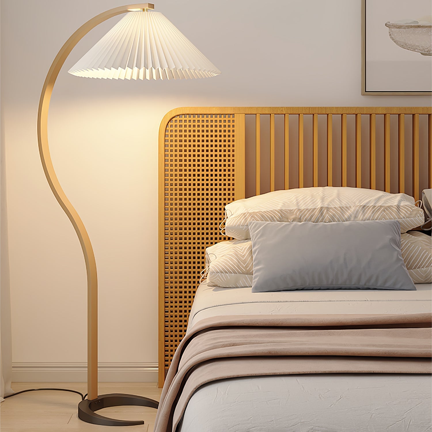 Avey Floor Lamp