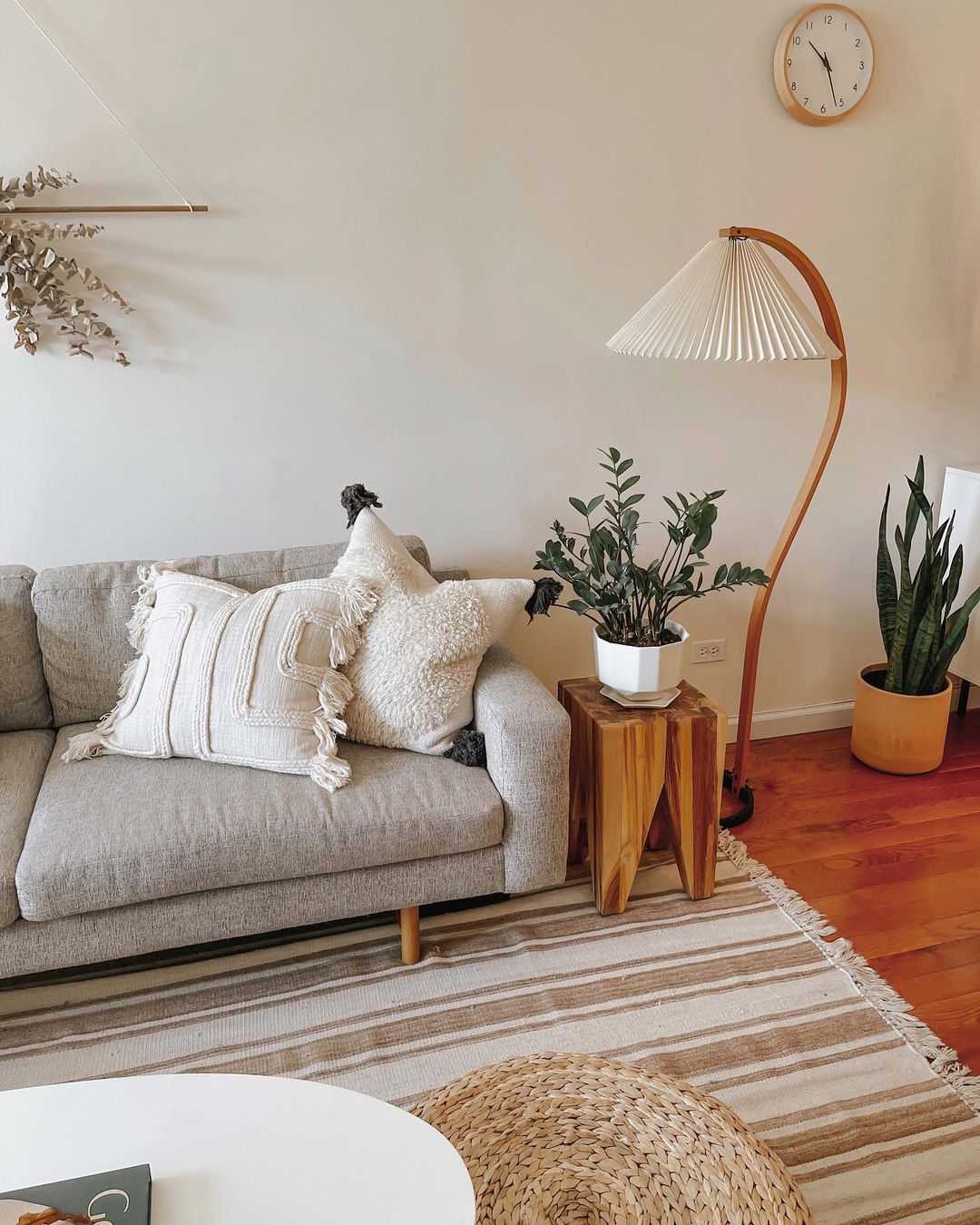 Avey Floor Lamp