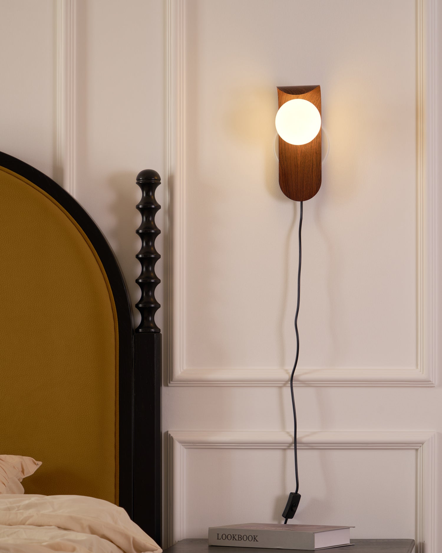 Axes Plug In Wall Light