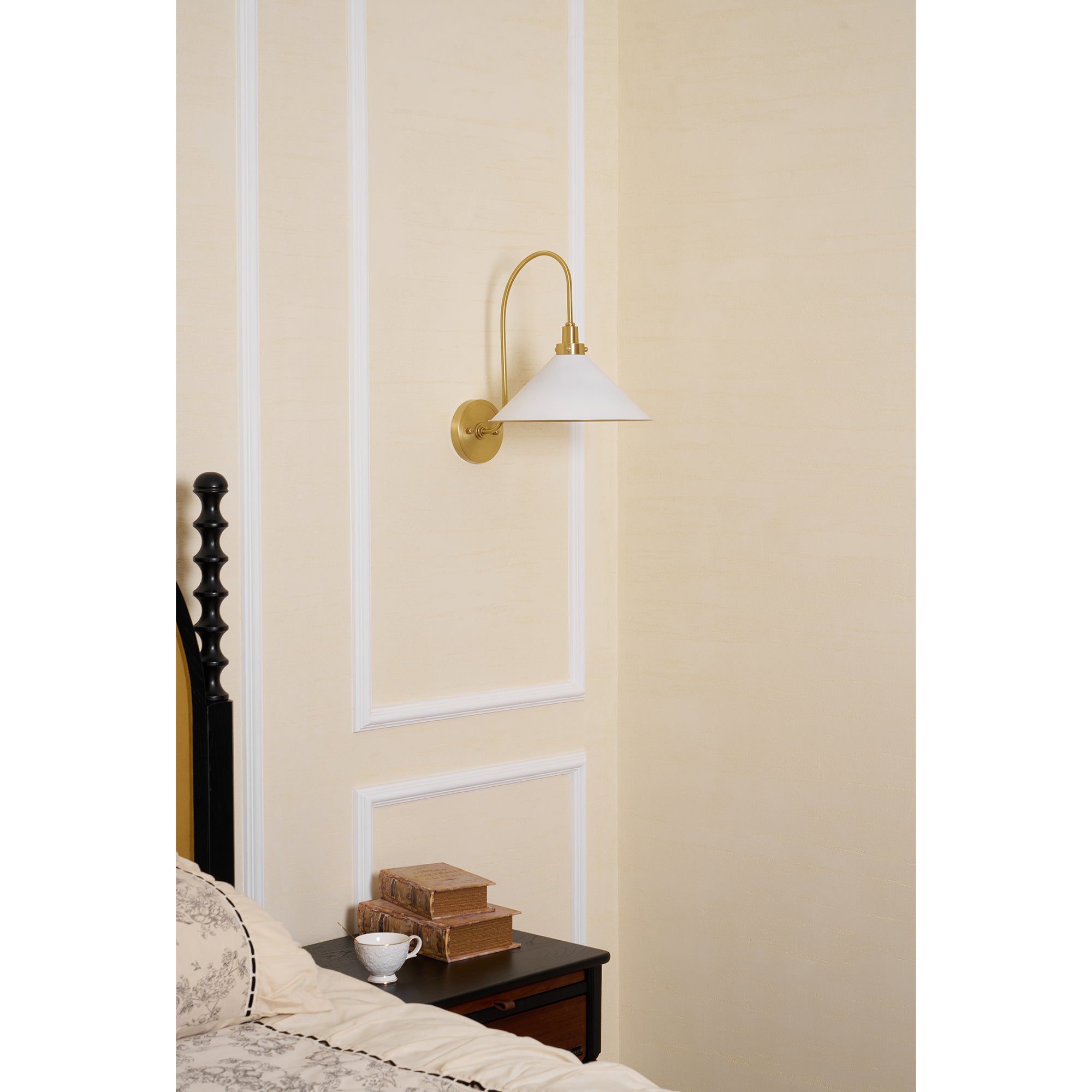 Elkuis Cone Wall Light