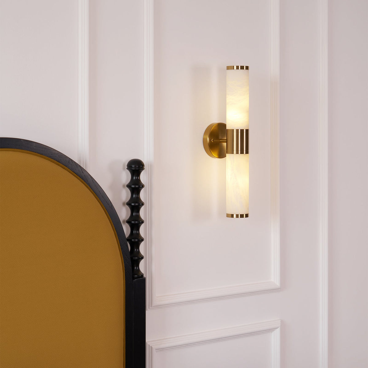 Lampatron Alabaster Wall Lamp – detail 2