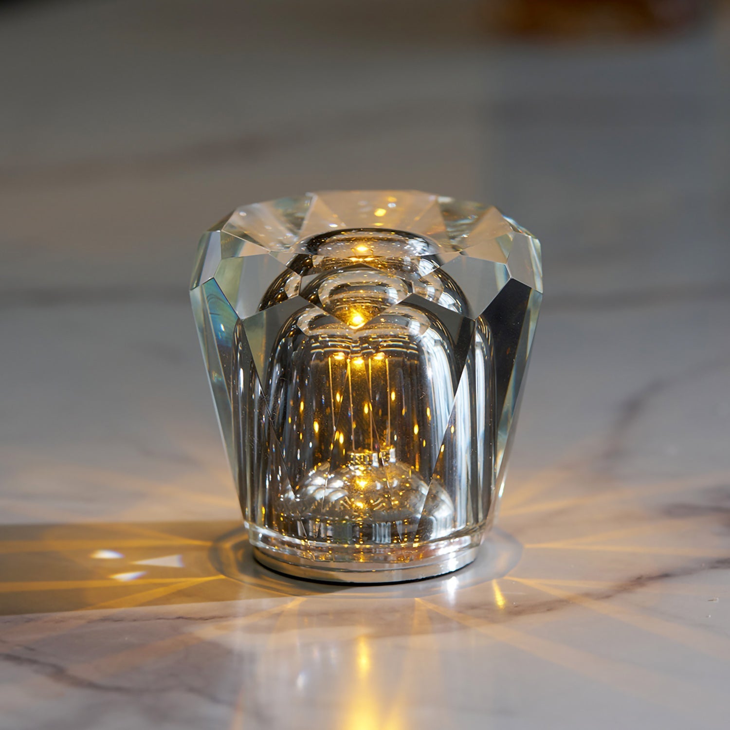 Mavin Table Lamp