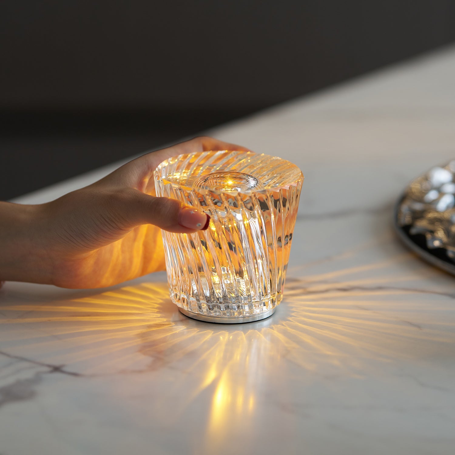 Mavin Table Lamp