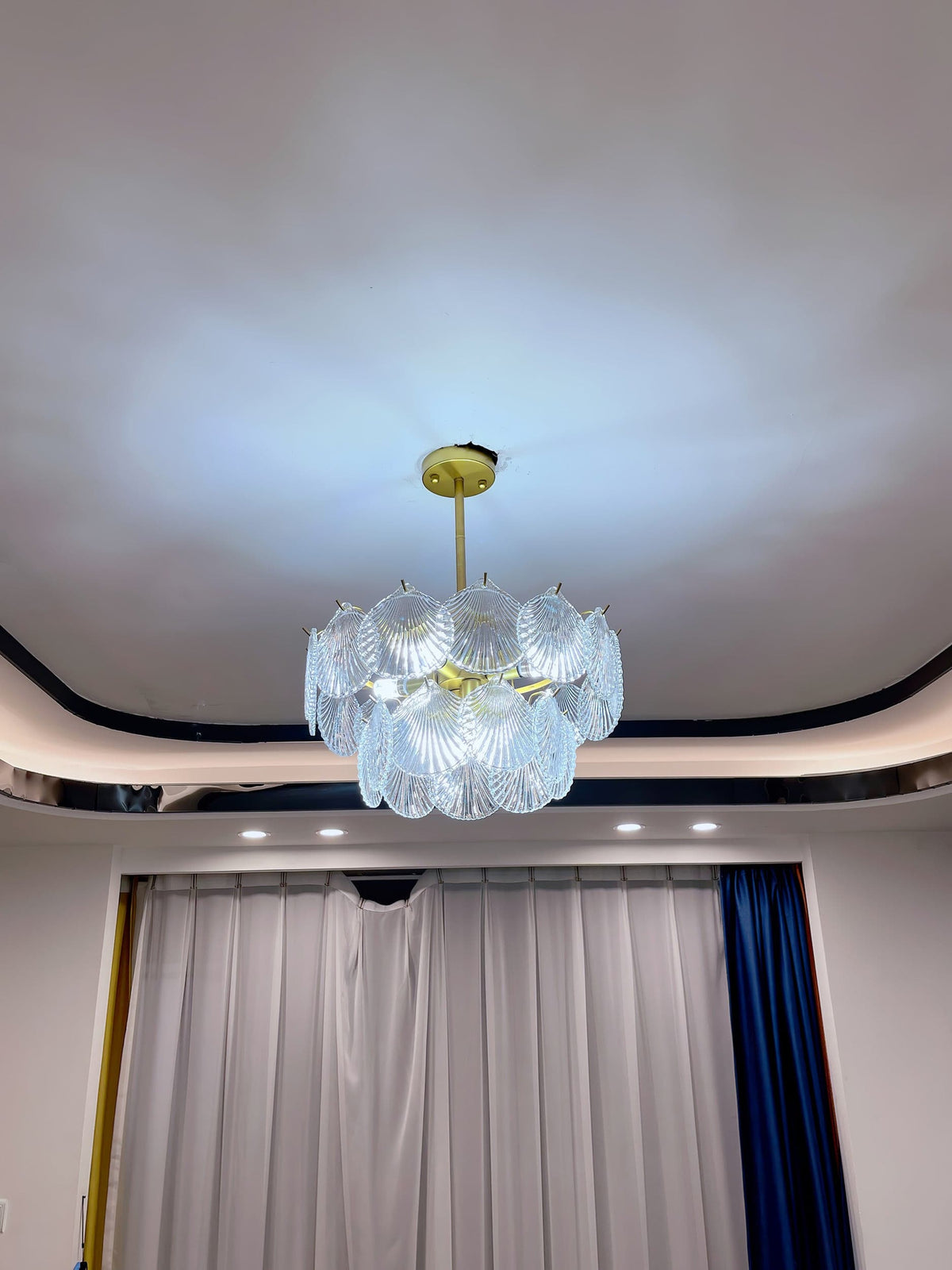 Shell Glass Chandelier – detail 9