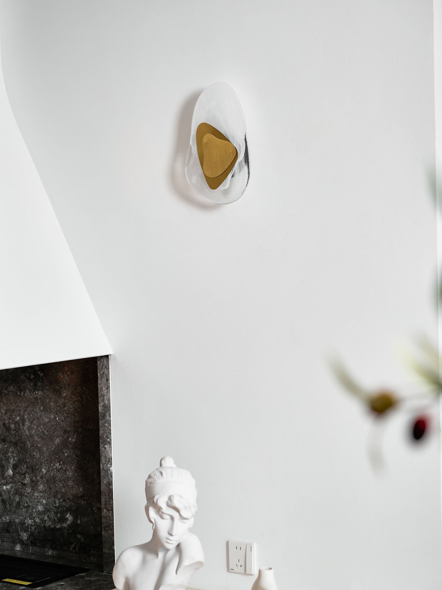 Miloe Modern Wall Light