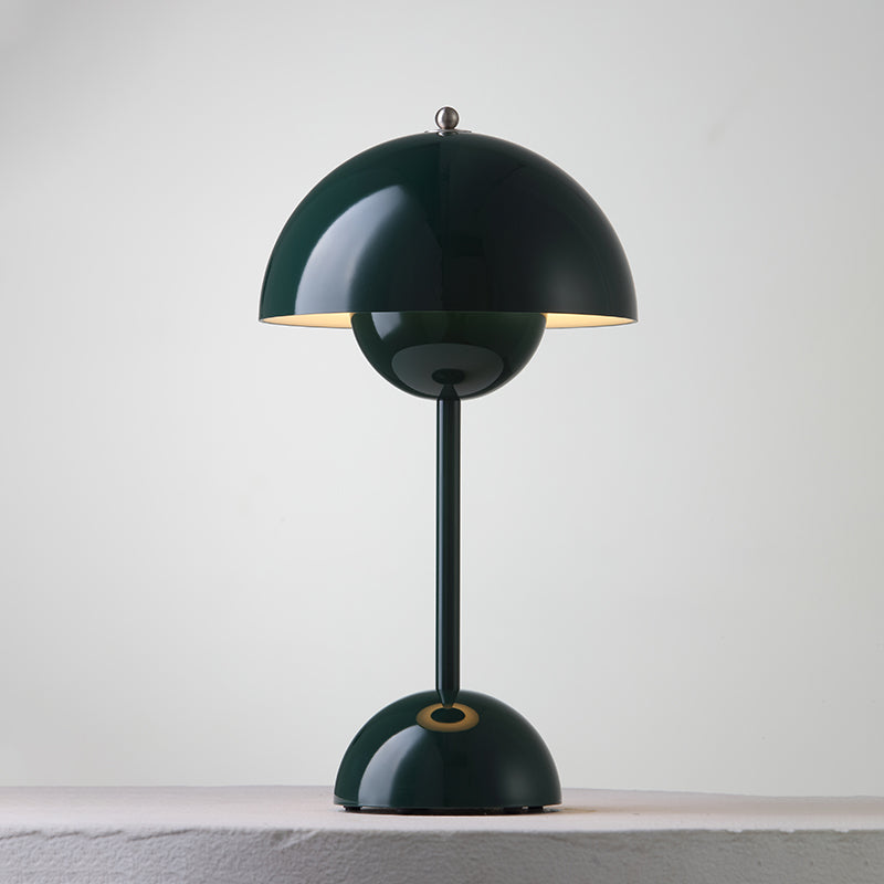 Elenva Outdoor Table Lamp