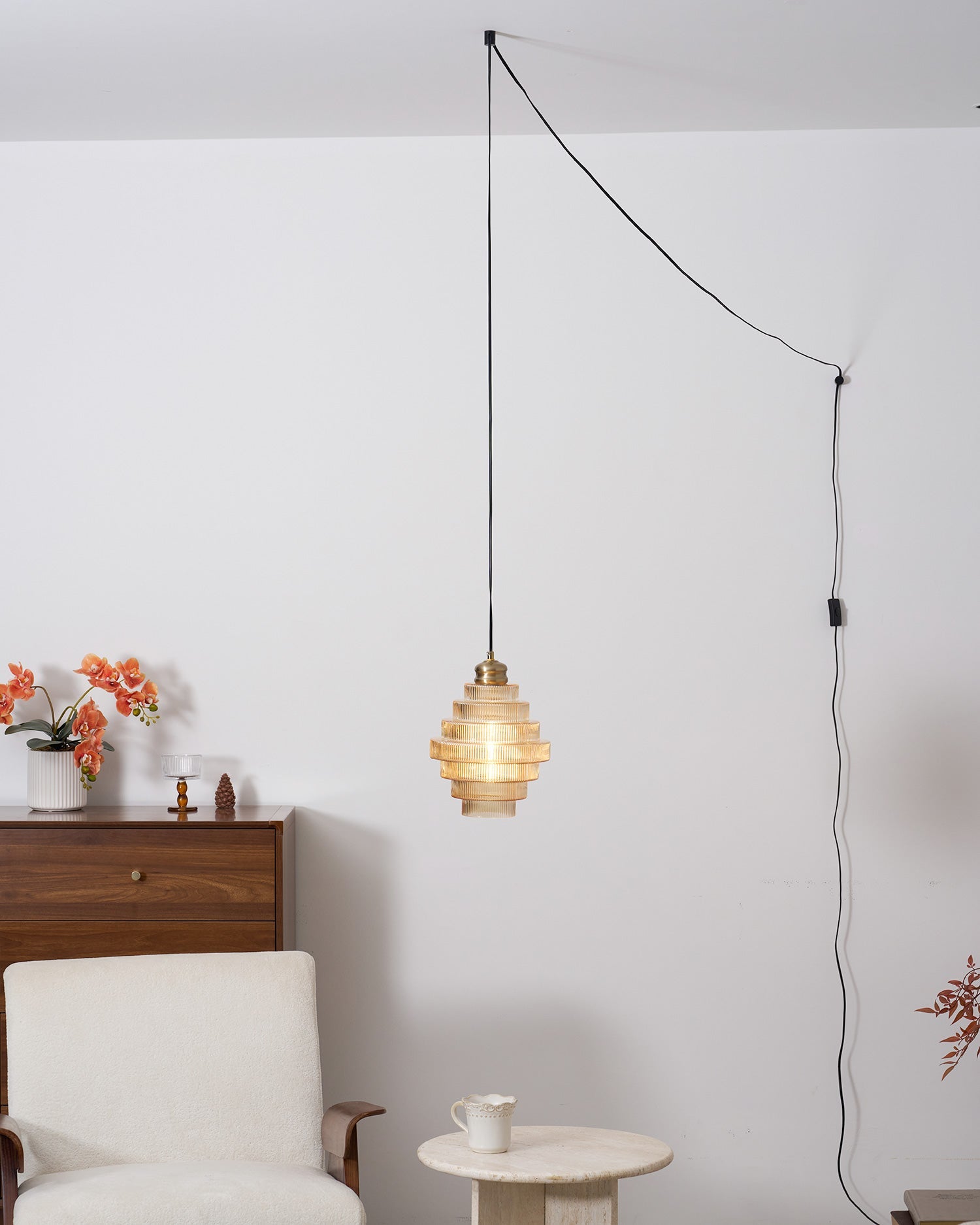 Wiolan Ribbed Pendant Light