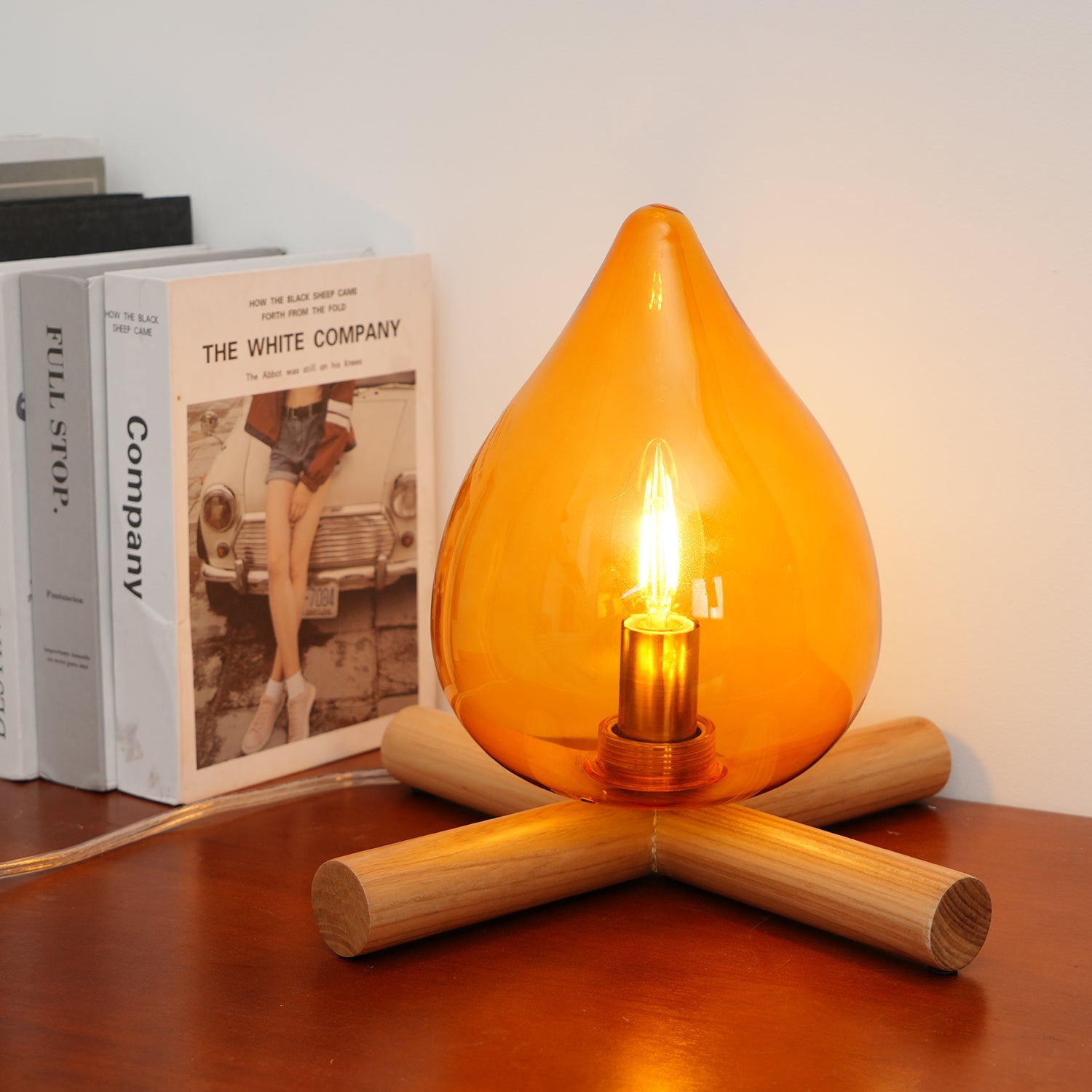 Bellin Wood Fire Table Lamp