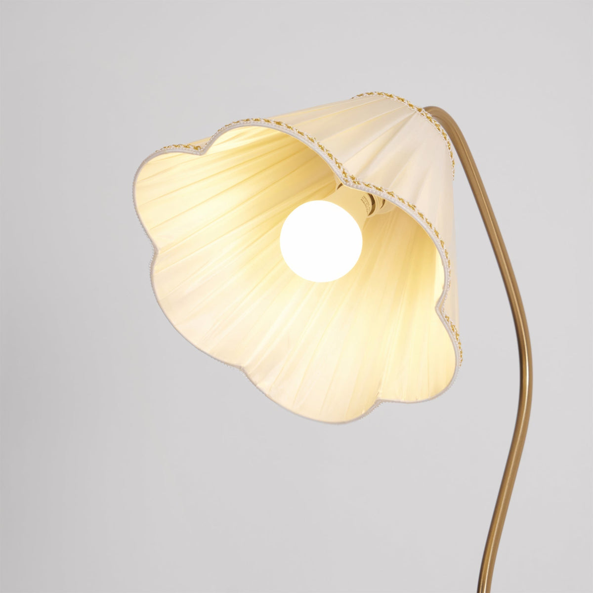 Glenmo Floor Lamp