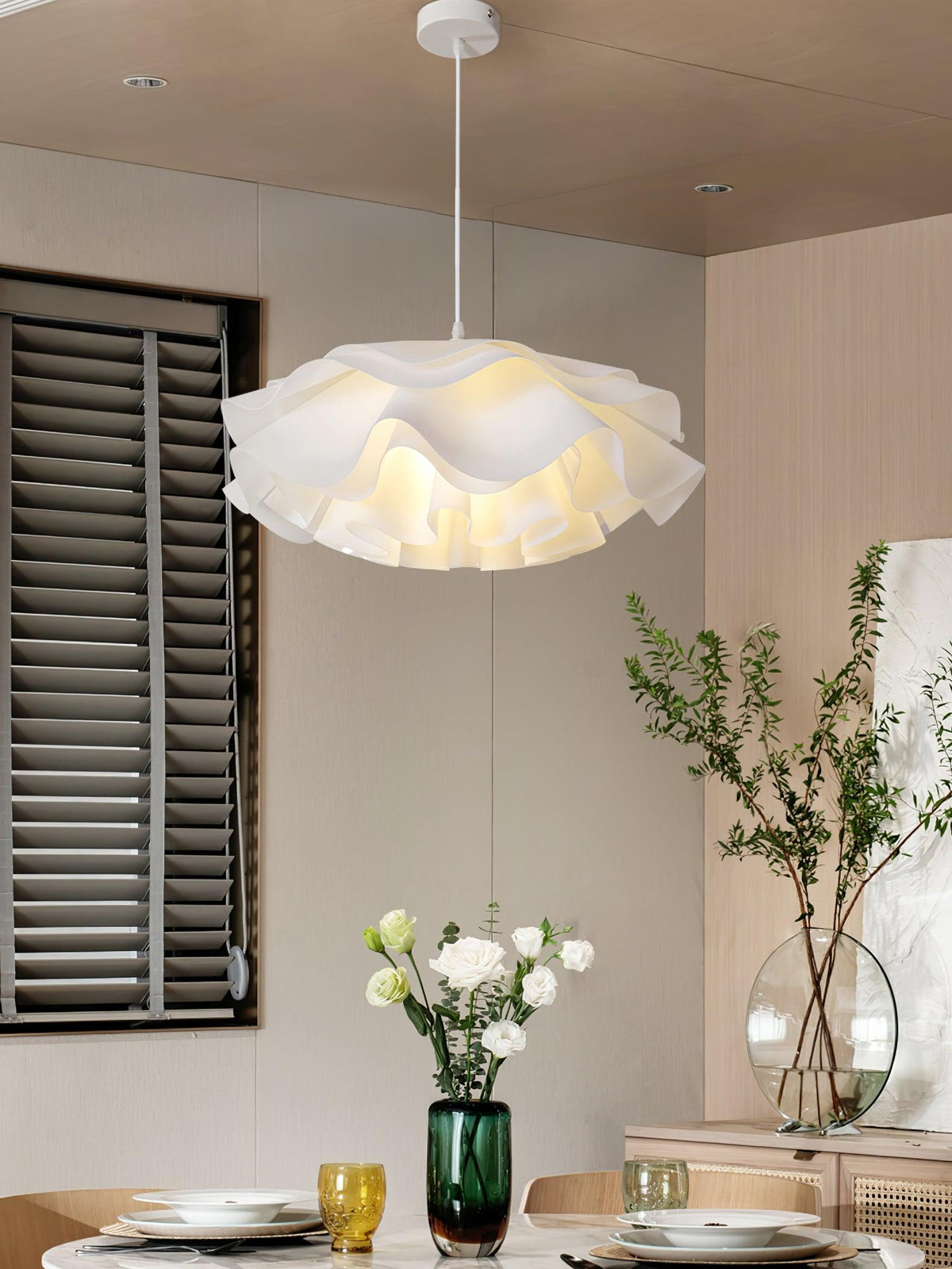 Flower Shaped White Pendant Lamp – detail 9