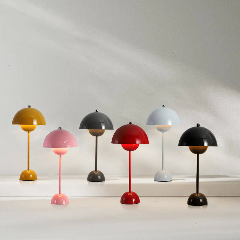Elenva Outdoor Table Lamp
