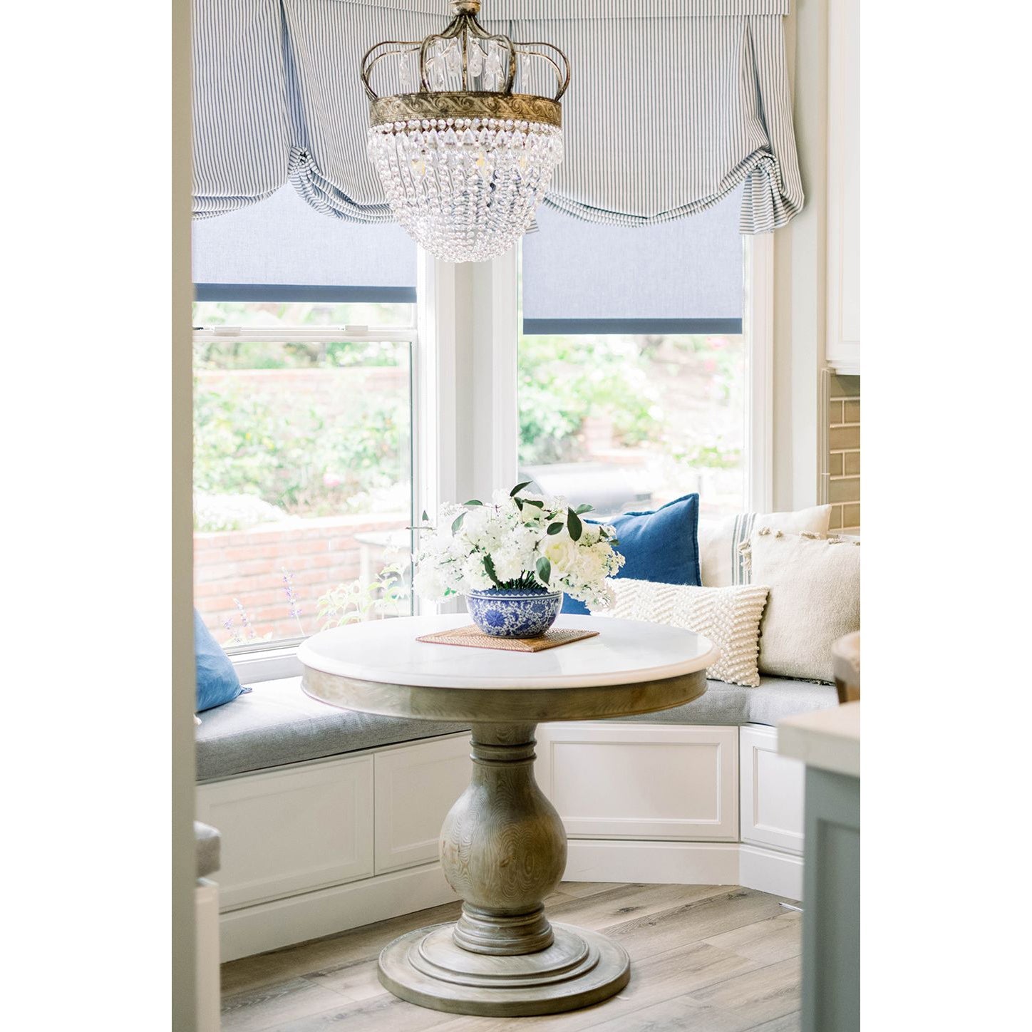 Emmo Tear Drop Chandelier