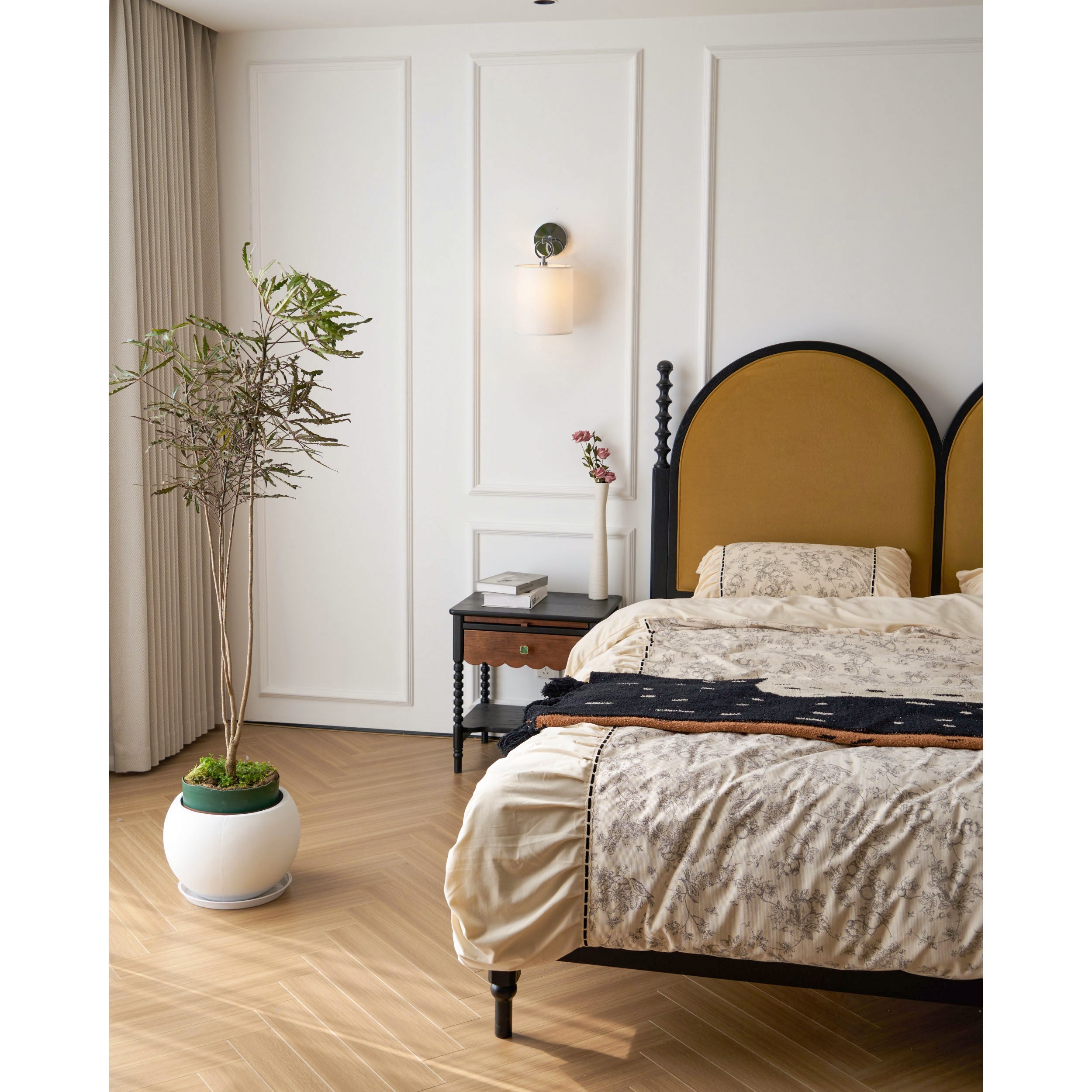 Rivor Ring Wall Light