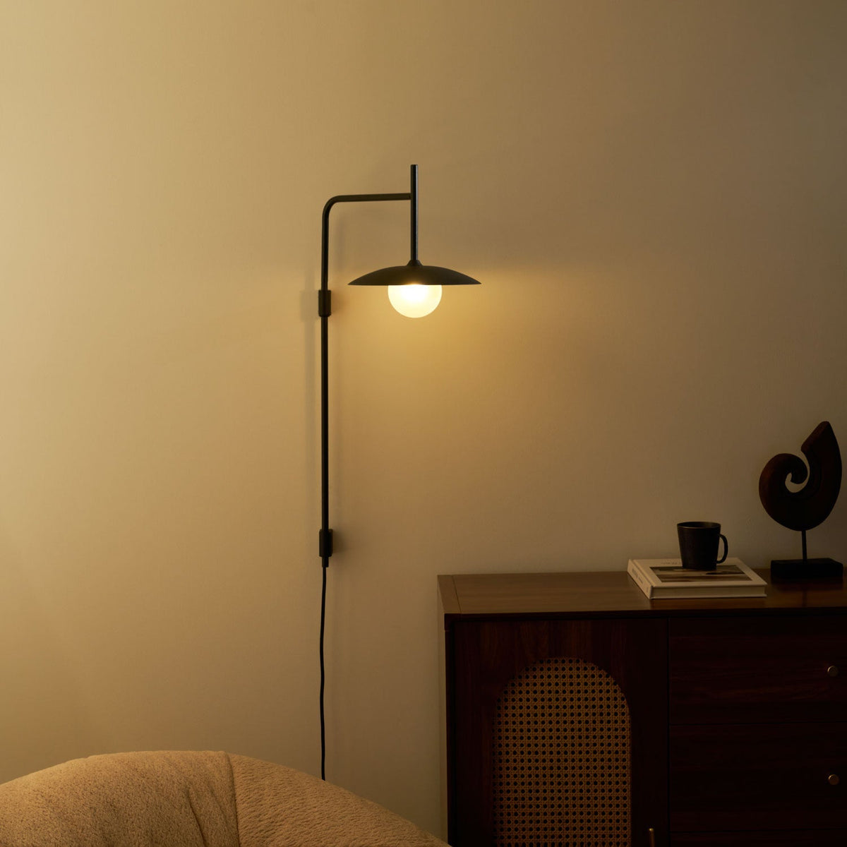 Gea Swing Arm Plug - in Wall Lamp - Vakkerlight